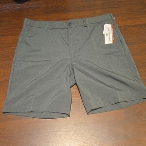 Men's Grand Slam performance Schwartz, new with tangs. Size thirty six